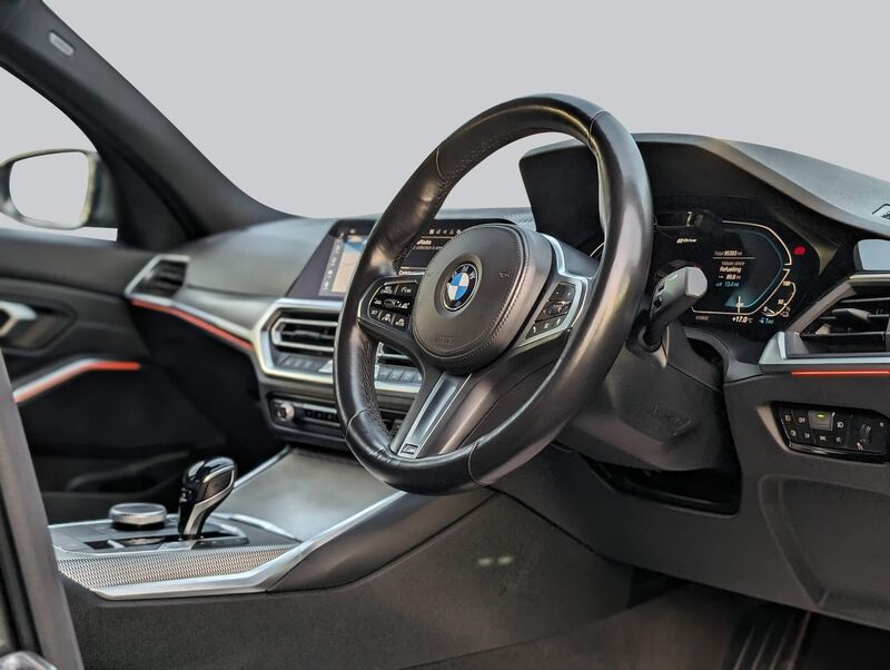 View BMW 3 SERIES 2.0 330e 12kWh M Sport Auto Euro 6 (s/s) 4dr
