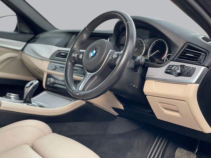 View BMW 5 SERIES 3.0 530d M Sport Auto Euro 6 (s/s) 4dr